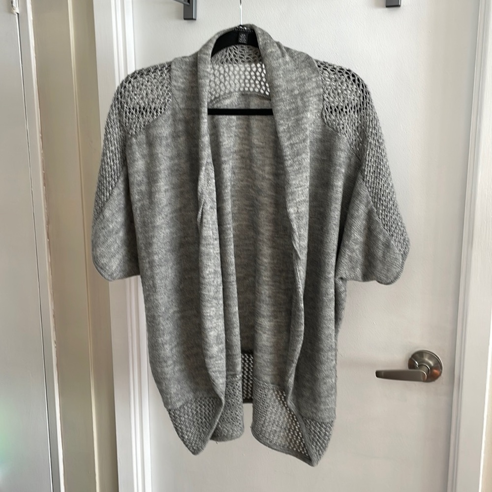 Grey knit short cardigan/jacket